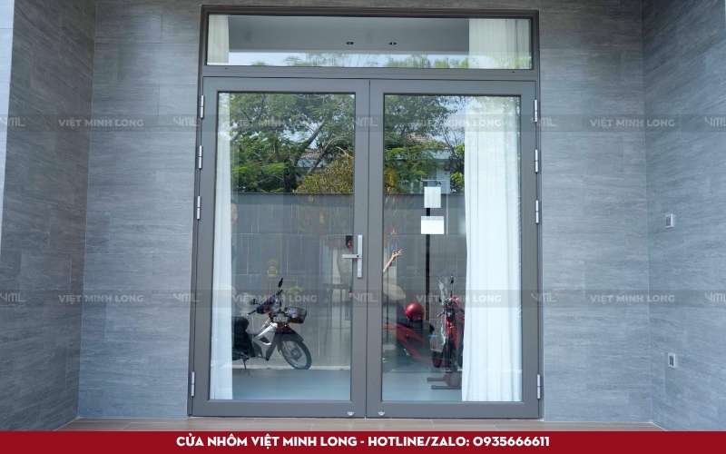 biệt thự 2 tầng mái nhật cửa nhôm